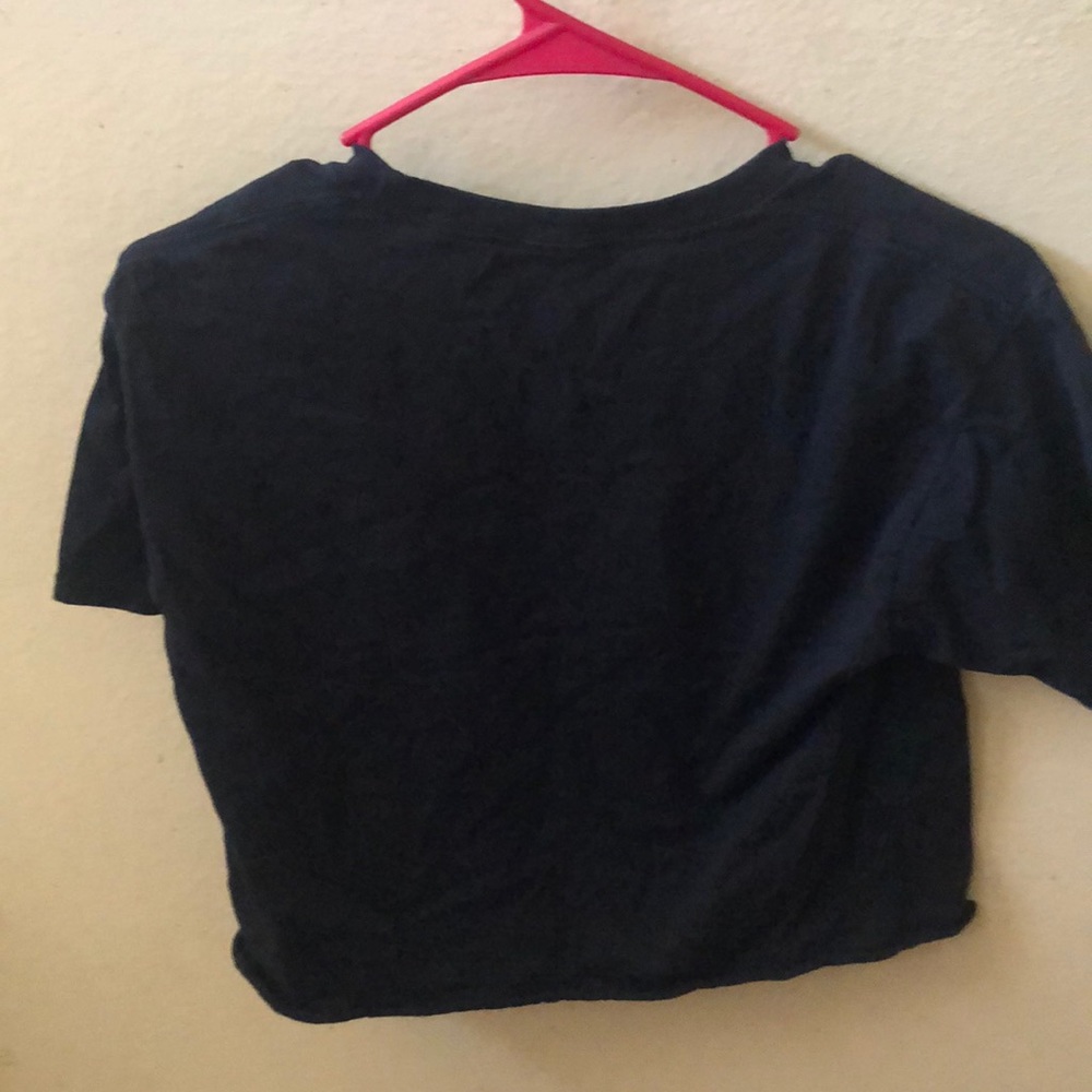 Crop top - Picture 2 of 3